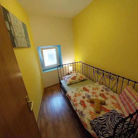 Apartmani Jadran Mali Losinj Ngoại thất bức ảnh