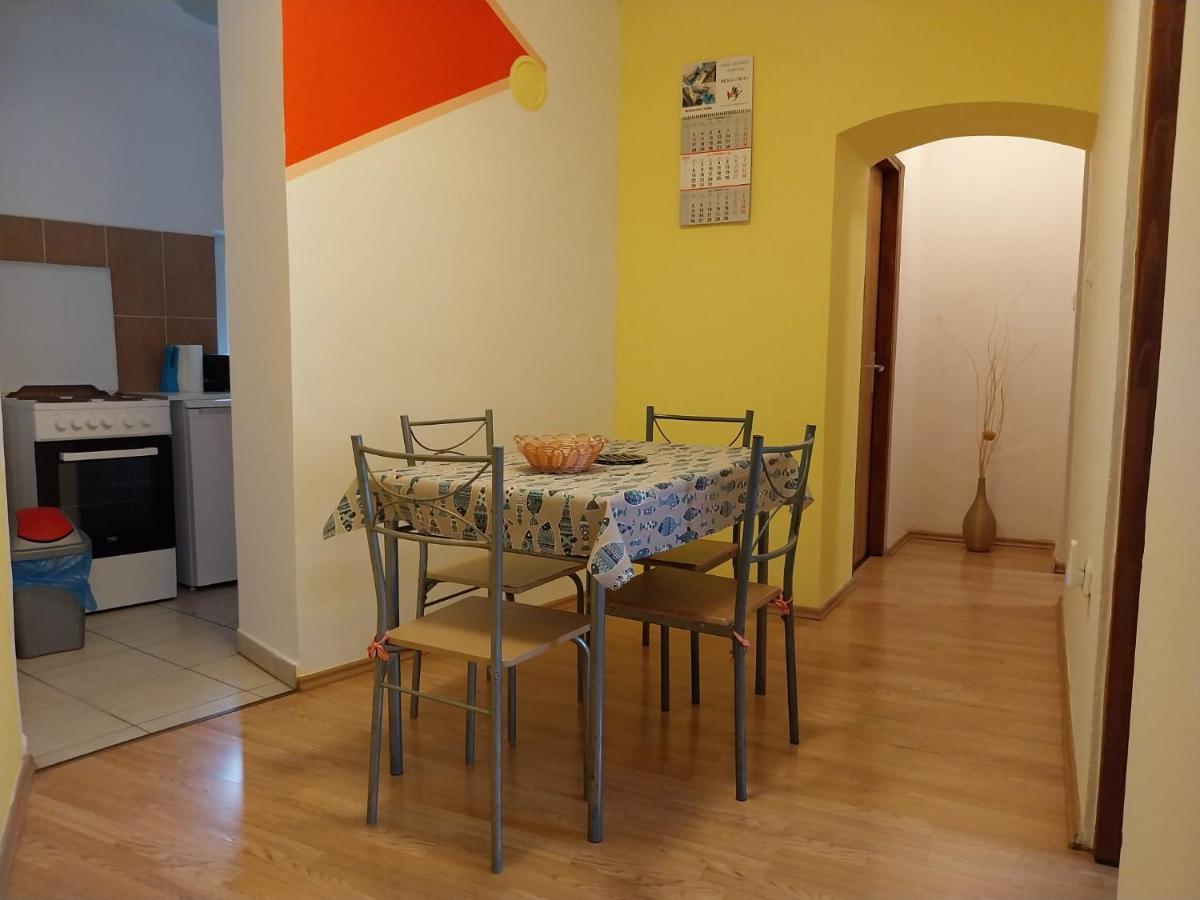 Apartmani Jadran Mali Losinj Ngoại thất bức ảnh
