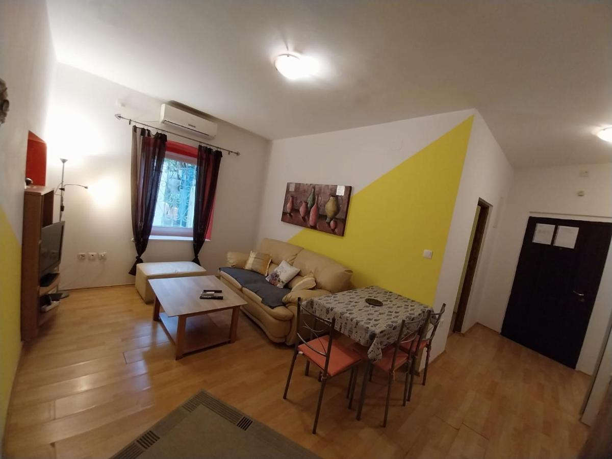 Apartmani Jadran Mali Losinj Ngoại thất bức ảnh